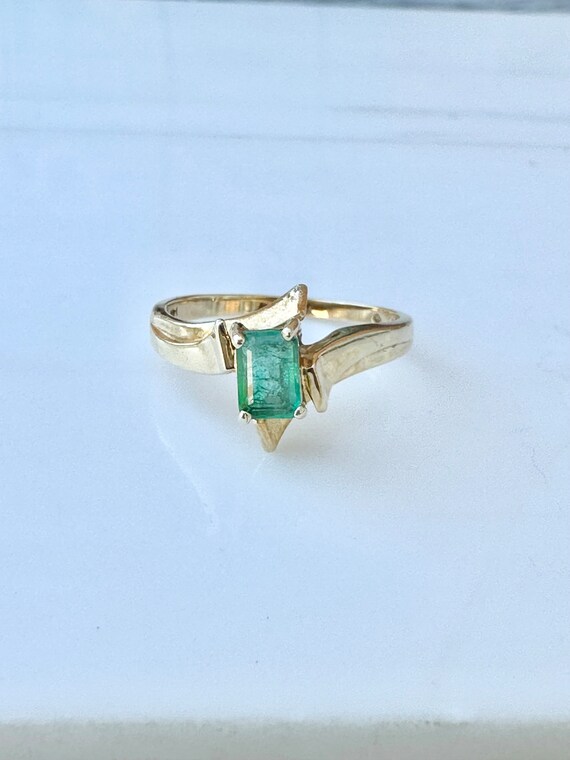 Vintage Green Emerald Bypass Engagement Ring, Sol… - image 10