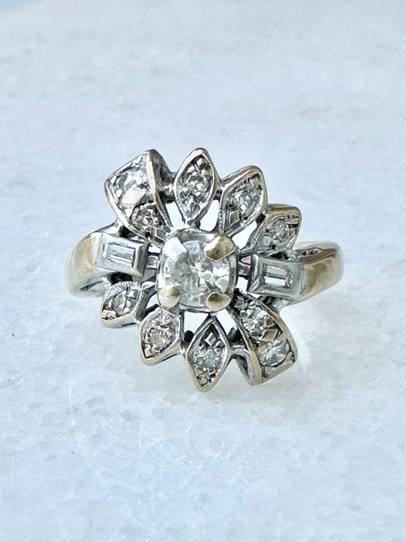 Retro Diamond Ribbon Ring in 14k gold, Vintage natural Diamond Engagement Cluster Ring Size 4