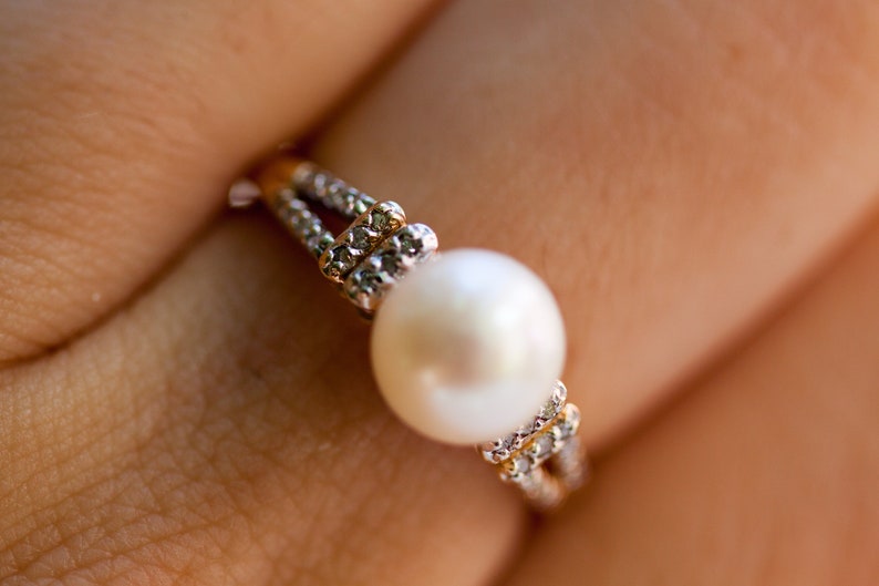 Estate Pearl and Diamond Accent Ring Set in 14K Solid Yellow Gold, Size 7 / Pearl Ring / Pearl Engagement Ring / image 6