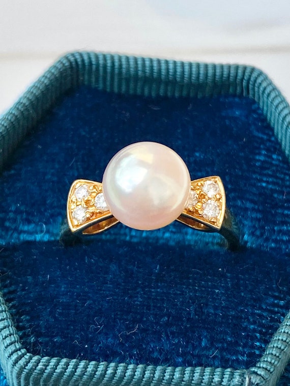 Mikimoto Pearl and Diamond 18k Gold Ring, Bow, Ri… - image 6