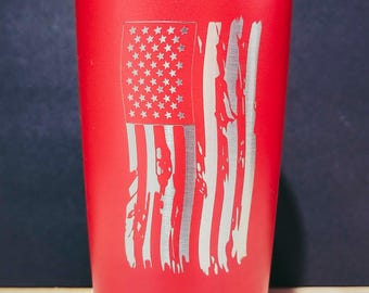 Gobelet isotherme drapeau américain vieilli | Mug patriotique gravé au laser, cadeau pour vétéran