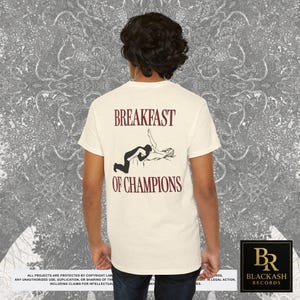 Camiseta com estampa "Café da Manhã dos Campeões" nas costas, Presente ideal para o Natal (inapropriado), Camisetas que arrasam, Presentes engraçados para casais, Presentes divertidos e originais imagem 8