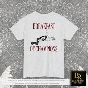 Camiseta com estampa "Café da Manhã dos Campeões" nas costas, Presente ideal para o Natal (inapropriado), Camisetas que arrasam, Presentes engraçados para casais, Presentes divertidos e originais imagem 4