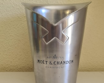Balde de gelo para champanhe Moët & Chandon vintage, em alumínio polido, década de 1990 | Edição Limitada | Prateado