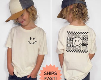 Camiseta personalizada para aniversariante, camiseta infantil com nome personalizado, camiseta xadrez retrô nas costas, camiseta de aniversário bacana para menino, camiseta personalizada para aniversário de menino
