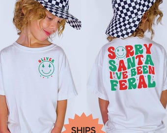 Camiseta personalizada "Lo siento, Santa, he estado salvaje", camiseta navideña con nombre personalizado para niños pequeños, camiseta navideña divertida, regalo navideño divertido para niños