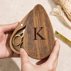 Personalisierte Schere mit Holzmagnetbox | Vintage Nähschere Geschenk für Näherin oder Handwerker | Personalisierte Schere Set