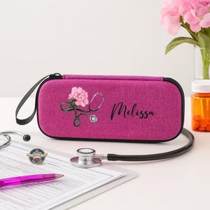 Personalisierte Stethoskop-Kasten mit Geburtsblume und Name, kundenspezifische Box für medizinische Geräte, Krankenschwester-Doktor-Abschluss-Anerkennungsgeschenk