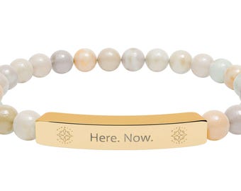 Here Now-armband, mantra-armband, gegraveerde staafarmband, natuursteen kralenarmband, kalmerende armband, angstcadeau