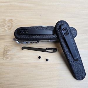 Victorinox 91mm Scales with Pocketclip