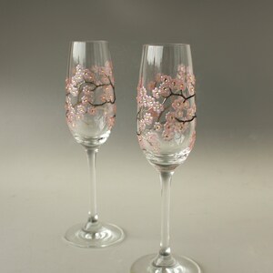 Mr and Mrs Wedding Champagne Glasses Silver White and Graphite Black ,  Pearls, Hand-painted Set of 2 