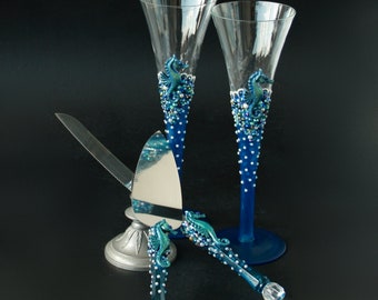 Beach Wedding Set, Champagne Glasses, Cake Server Set, Seahorse Glasses, Blue Beach Wedding, Set of 4 Pieces Hand Painted