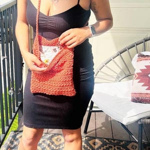 Bolso bandolera bohemio con flores