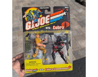 GI Joe Duke Vs Cobra Commander Paquete de 2 2001 Hasbro Tan Duke Nuevo Vtg