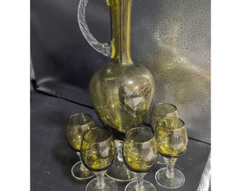 Vintage Empoli Olivgrün-Karaffe mit 5 Cordial-Gläsern mit gedrehtem Stiel