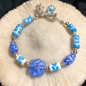 Handmade Glass Beaded Bracelet, Vintage Czechoslovakian Blue and White Beads with Sterling Clasp