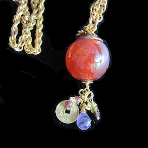 Geätzten Drachen auf Karneol Perle mit 14K Gold Stern und Halbedelsteinen Reize
