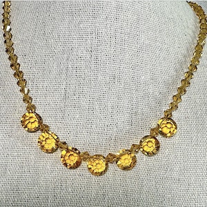 Collier antique en cristal de topaze jaune miel avec 7 gouttes de cristal assorties, 16 1/2"