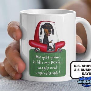 Doxie ゴルフマグ ゴルフカートに乗ったダックスフント 面白い犬のゴルフギフト ウィグリーゴルフ 犬好きゴルファーへのプレゼント ゴルフをするお父さんお母さんへのユニークで心のこもったギフトマグ