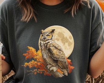 Great Horned Owl Comfort Colors Shirt Moon Graphic Tee Autumn Wildlife Top Cozy Sweatshirt Gift for Owl Lovers