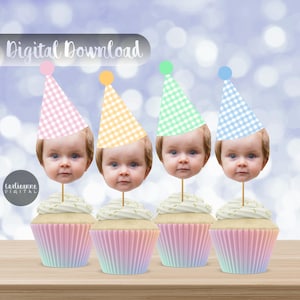 Adorno para cupcakes de primer cumpleaños con cuadros vichy, adorno para tarta con cara de cuadros vichy en tonos pastel rosa, azul, verde y amarillo, decoración de cumpleaños a cuadros estilo búfalo, gorro de fiesta a cuadros vichy