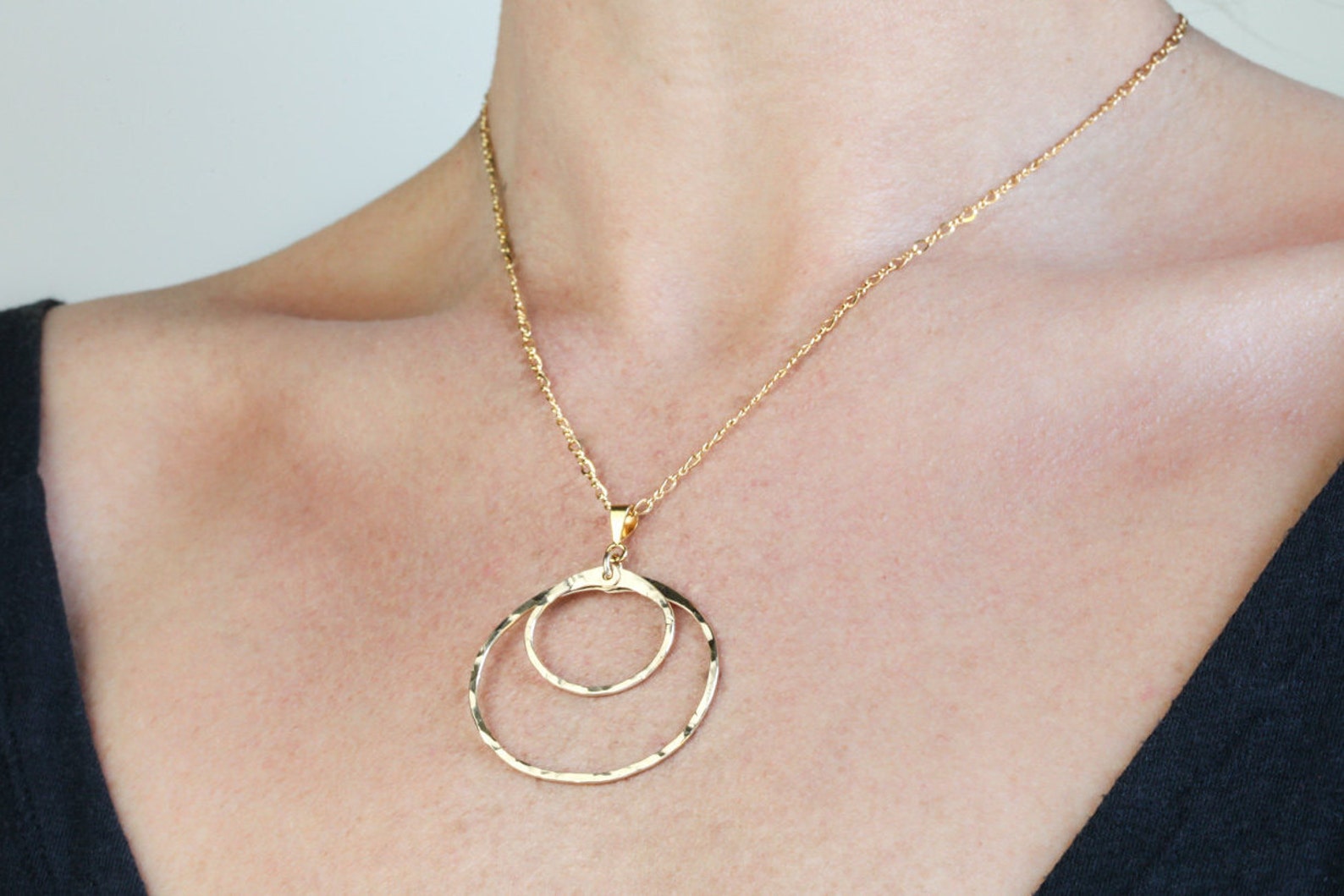 Retro Gold Double Circle Pendant Necklace