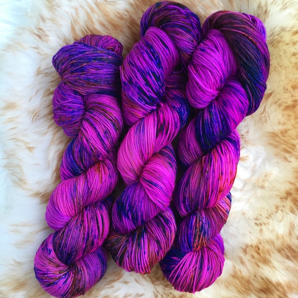 ULTRAVIOLET soft sock superwash merino/nylon yarn - sock / fingering / 4ply weight - violet pink purple gold blue navy speckled