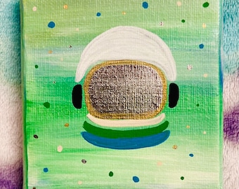 Miniastronautschilderij: metalen helm, kosmische canvaskunst