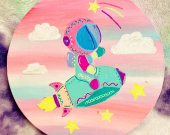 Pastelkleurige astronautenschilderij | 7,5" rond canvas | Grillige ruimtekunst met raket en sterren