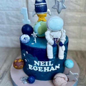 宇宙冒険ケーキトッパー宇宙飛行士、ロケット、惑星パーティーデコレーション