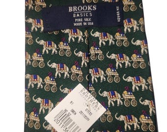 NWT Vintage Brooks Brothers Makers 100%  Silk Howdah Elephant Print Tie USA