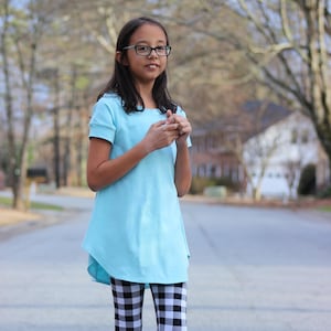 Posey Tunic & Dress 6-16 PDF sewing pattern, juniors knit top pattern, girls knit dress pattern, tunic sewing pattern, knit summer dress