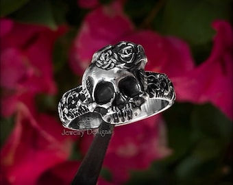 Size 7.5 - Sterling Silver Skull & Roses Floral Ring