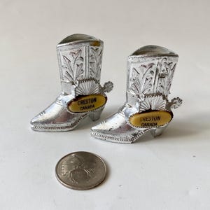 Vintage Collectible Salt and Pepper Shaker, Cowboy Boot Salt and Pepper Shaker, Dining Table Accessories, Creston Canada Salt Pepper Shaker