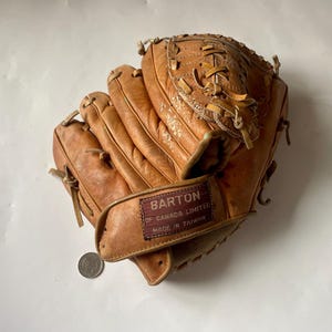 Vintage Collectible Baseball Glove Mitt, Vintage 1950s 1960s Barton of Canada Limited Baseball Mitt, Vintage Left-Handed Baseball Glove