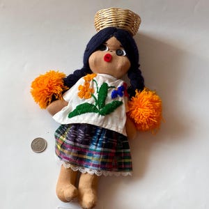 Vintage Sammlerpuppen, Vintage Sorgenpuppe, guatemaltekische Puppen, Kulturelle Puppe, Braune Hautpuppe, Ethnische Puppe, Gefüllte Puppen, Volkspuppen
