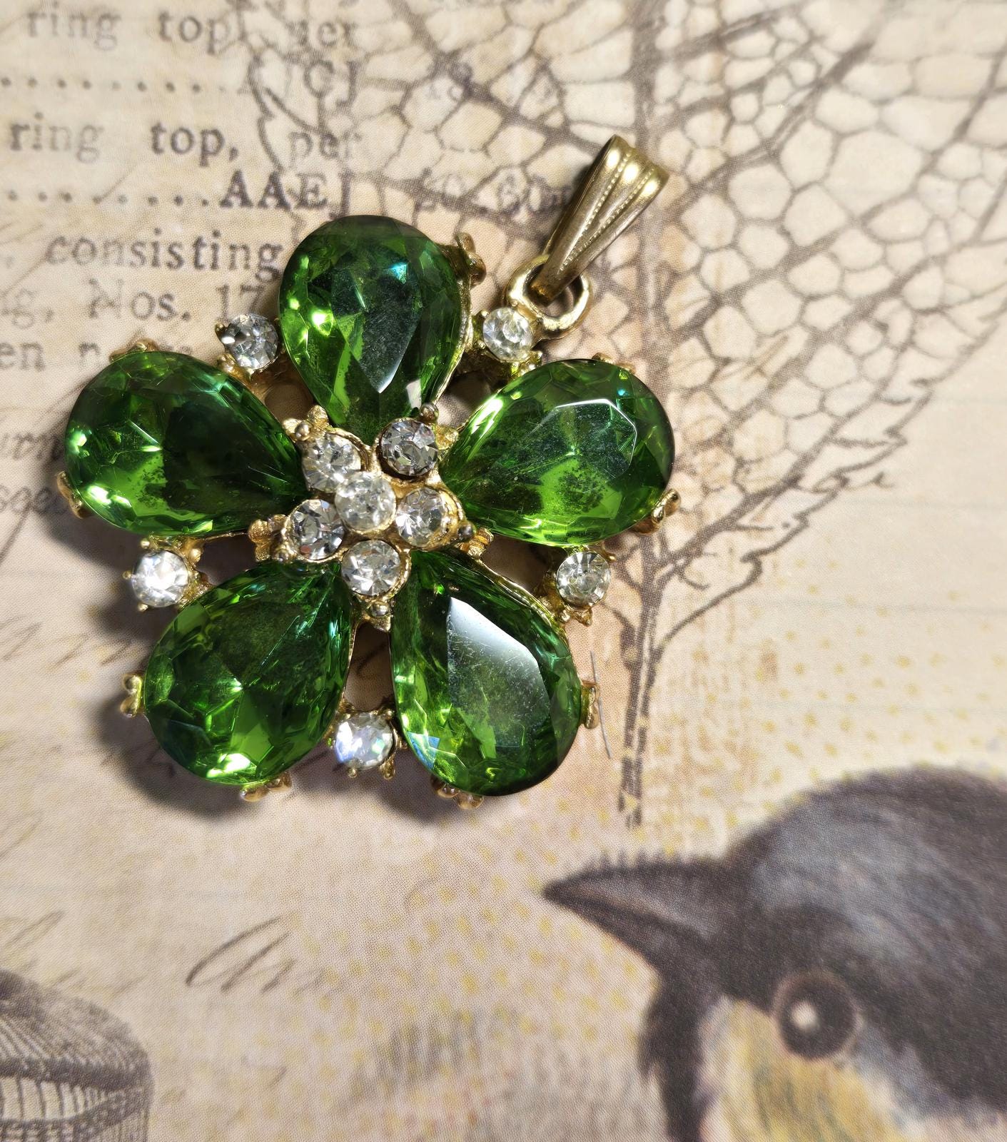 Pendentif Vintage à Strass - Couleur Rose Et Verte - Modèle 19ème (?) - Occasion Avec Usure