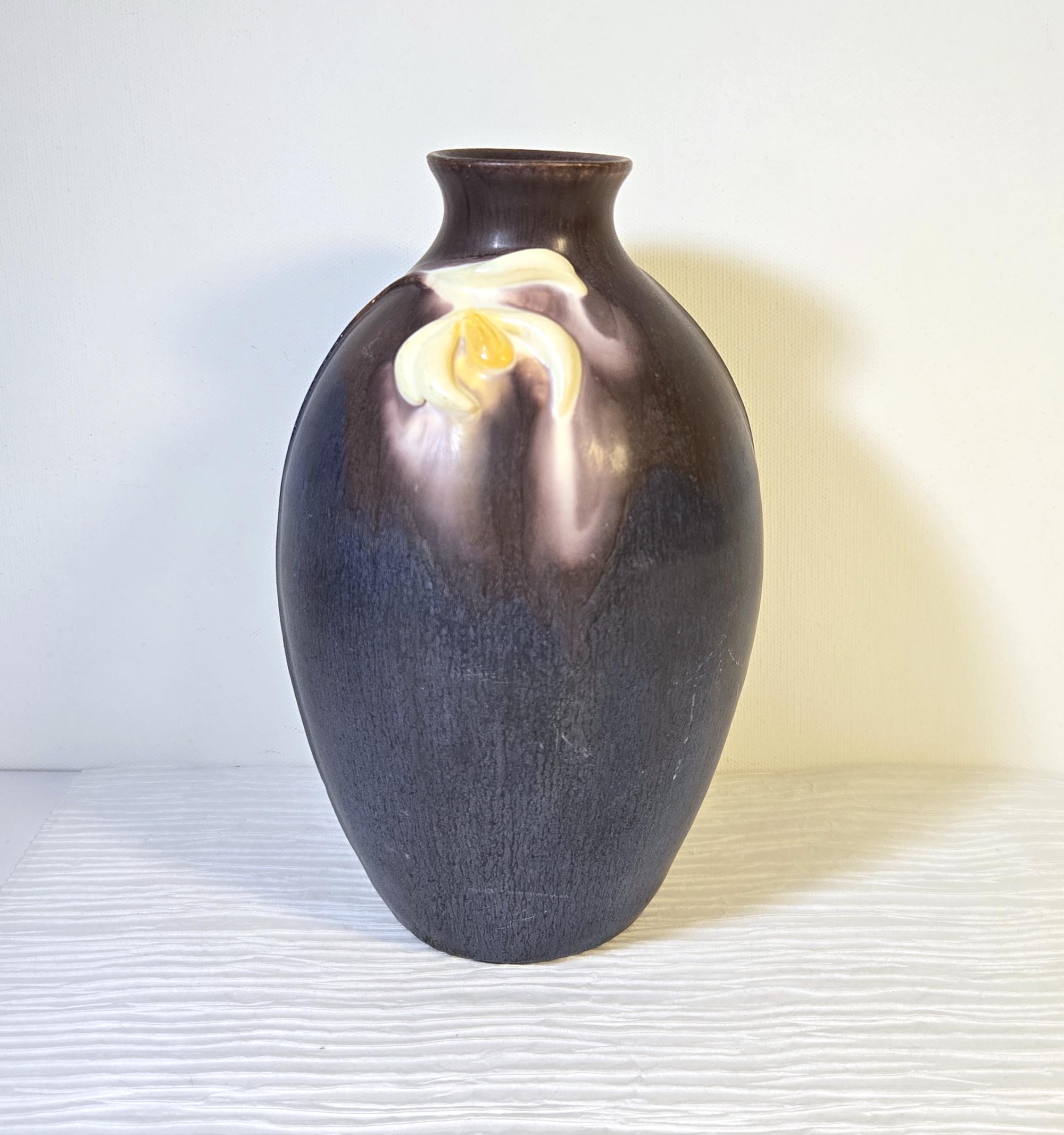 Ephraim Faience 2001 Snowdrop Vase, Stamped and Hand Signed by Laura Klein Vase, Ephraim Faience Hand Made Art Pottery Floral Cabinet Vase