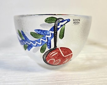 Vintage Small Kosta Boda Signed Ulrica Hydman Vallien Bowl: Christmas Apple Hearts Ornament