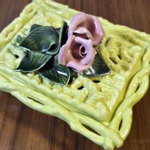Vintage Chartreuse Ceramic Lidded Box by Frasier California Pottery: Briar Rose