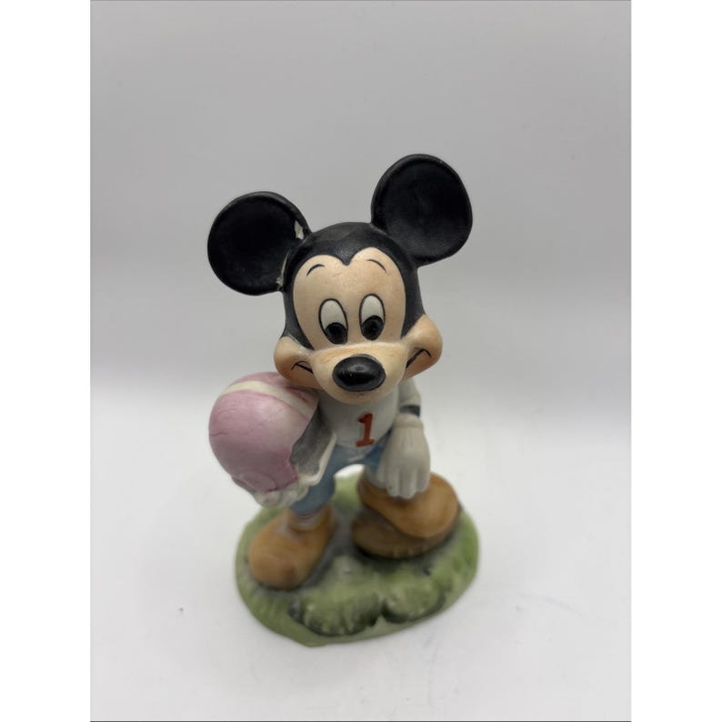 Figura de porcelana vintage de Mickey Mouse, fútbol de Walt Disney Productions n.° 1 LEER imagen 2