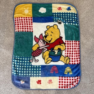 Vintage Disney Winnie the Pooh Piglet Honey Pot Fleece Soft Baby Blanket 42x32&quot;