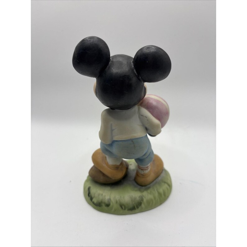 Figura de porcelana vintage de Mickey Mouse, fútbol de Walt Disney Productions n.° 1 LEER imagen 4