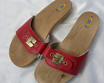 Vintage Dr Scholls Red Wood Slide Sandals Size 8 Retro Summer Cottagecore Italy
