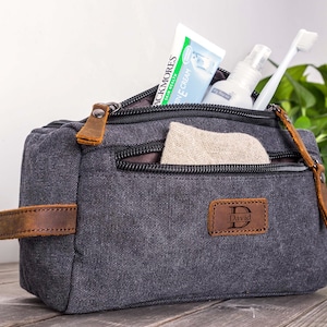 Personalized Toiletry Bag For Men Groomsmen Gift Bag Custom Mens Travel Bag Engraved Dopp Kit Groomsmen Canvas Wash Bag,Bestman Wedding Gift