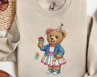 Trendy Teddy Bear Sweatshirt Preppy Winter Crewneck Aesthetic Birthdays Sweatshirt Oversized Cute Bear Shirt Cozy Old Money Sweatshirt