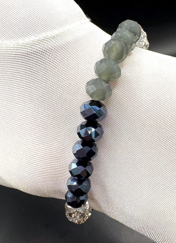 Faceted Crystal Beaded Stretch Stackable Bracelet… - image 3