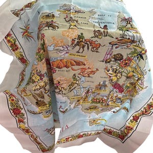 Souvenir de nappe en rayonne Tennyson Map of Australia vintage des années 1950, 57 x 51 po.