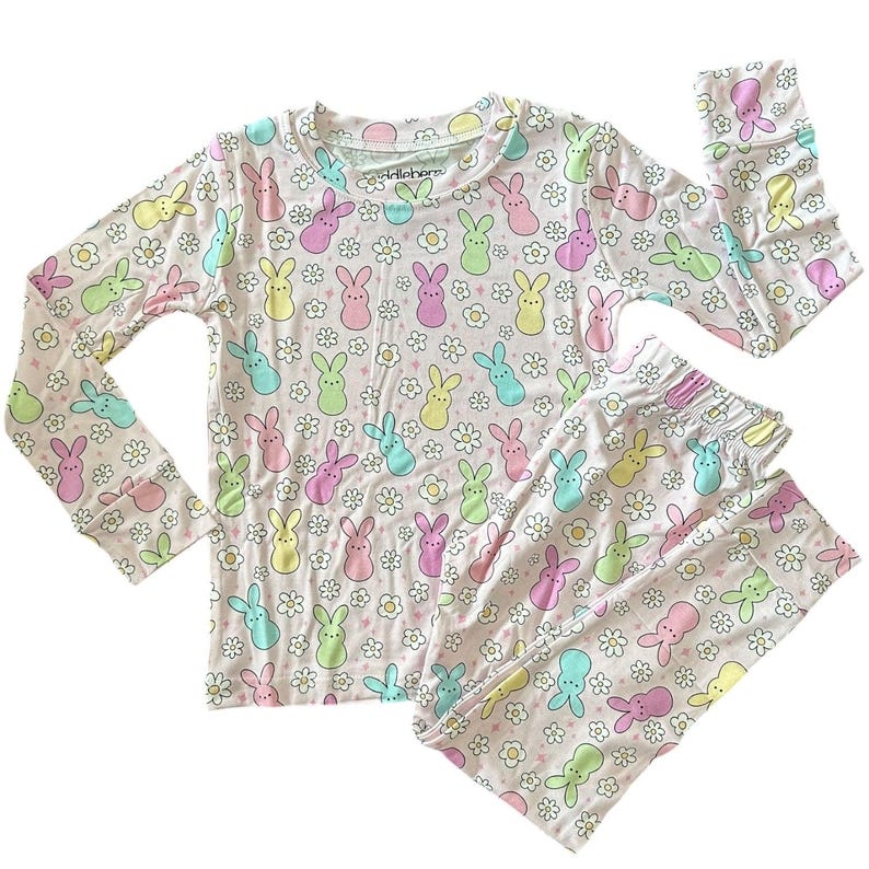 Pigiama in bambù con coniglietto pasquale: pigiama morbido ed elasticizzato per bambini immagine 3