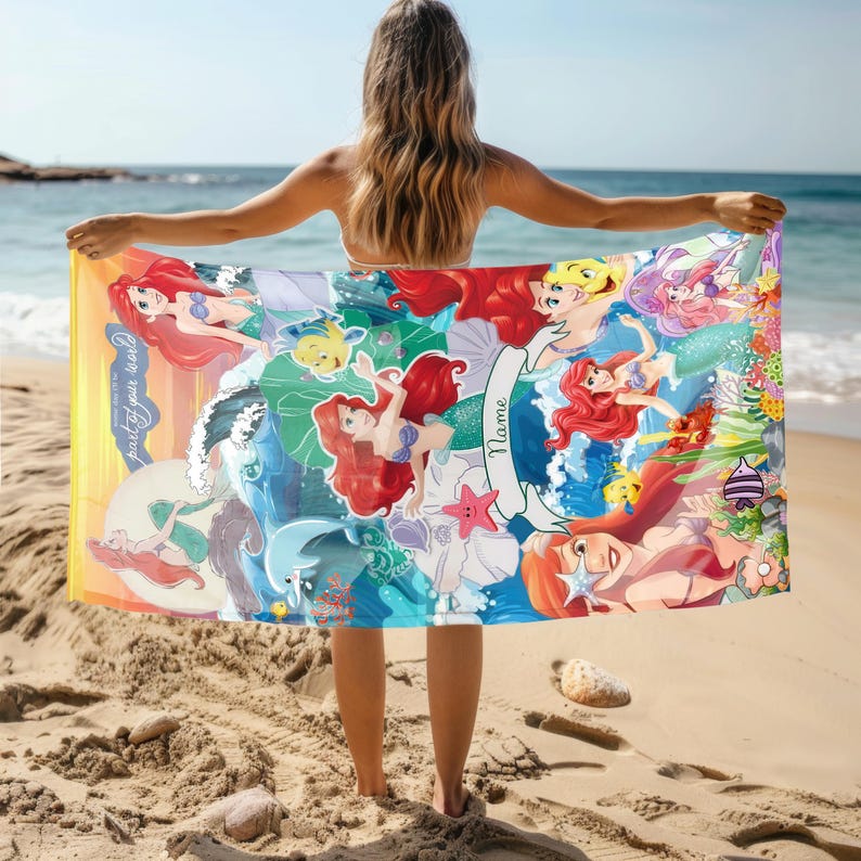 Telo da spiaggia personalizzato con nome della Sirenetta, telo da piscina Ariel Princess Ocean per bambini, regalo personalizzato per le vacanze estive immagine 5